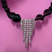 INCANTEVOLE -  Chocker  flessibile      in onice con     Cascata di tennis  argento.