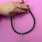 INCANTEVOLE -  Chocker flessibile   in agata verde con tennis argento
