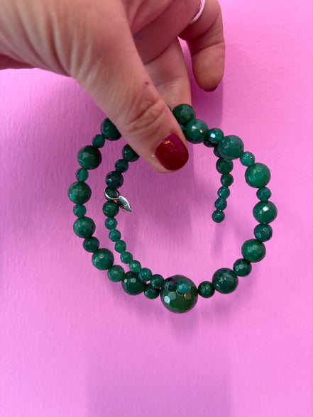 INCANTEVOLE -  Chocker flessibile  in giada verde