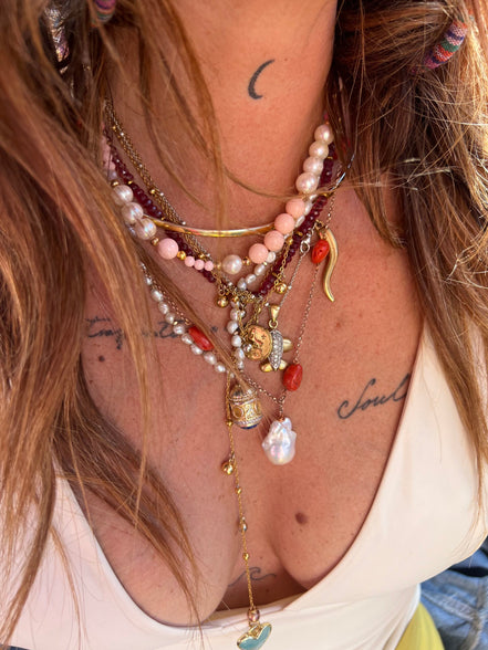 Collezione mediterranea - Collana perla coltivata barocca e corallo naturale