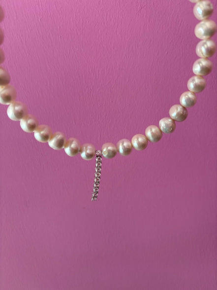 INCANTEVOLE -  Chocker flessibile  perle coltivate  con pendente   tennis argento
