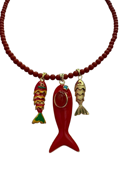 Collana POISSONS - Corallo rosso  mm 6 - chiusura argento 925 - cm 40  chrams pesciolini