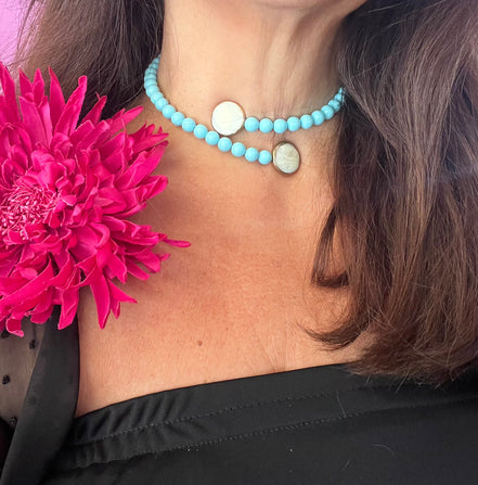 INCANTEVOLE -  OCEANO Chocker flessibile contrarié  turchese  0,8 con terminali madreperla