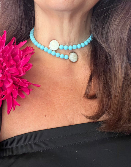 INCANTEVOLE -  OCEANO Chocker flessibile contrarié  turchese  0,8 con terminali madreperla