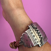 Bracciale collezione ETNICA -    Argento 925 snodato con chiusura cotone