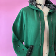 Felpa Gioiello : Felpa verde Oversize con Ricami in Paillettes e Cristalli – Lusso Couture