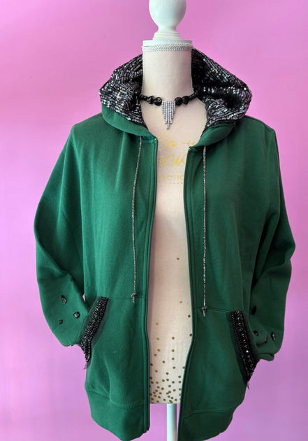 Felpa Gioiello : Felpa verde Oversize con Ricami in Paillettes e Cristalli – Lusso Couture