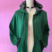 Felpa Gioiello : Felpa verde Oversize con Ricami in Paillettes e Cristalli – Lusso Couture