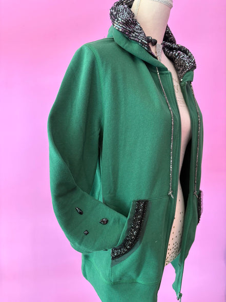 Felpa Gioiello : Felpa verde Oversize con Ricami in Paillettes e Cristalli – Lusso Couture