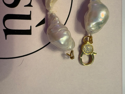 Bracciale Madeleine -  grandi perle barocche chiusura gioiello oro giallo