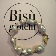 Bracciale Madeleine -  grandi perle barocche chiusura gioiello oro giallo