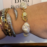 Bracciale Madeleine -  grandi perle barocche chiusura gioiello oro giallo
