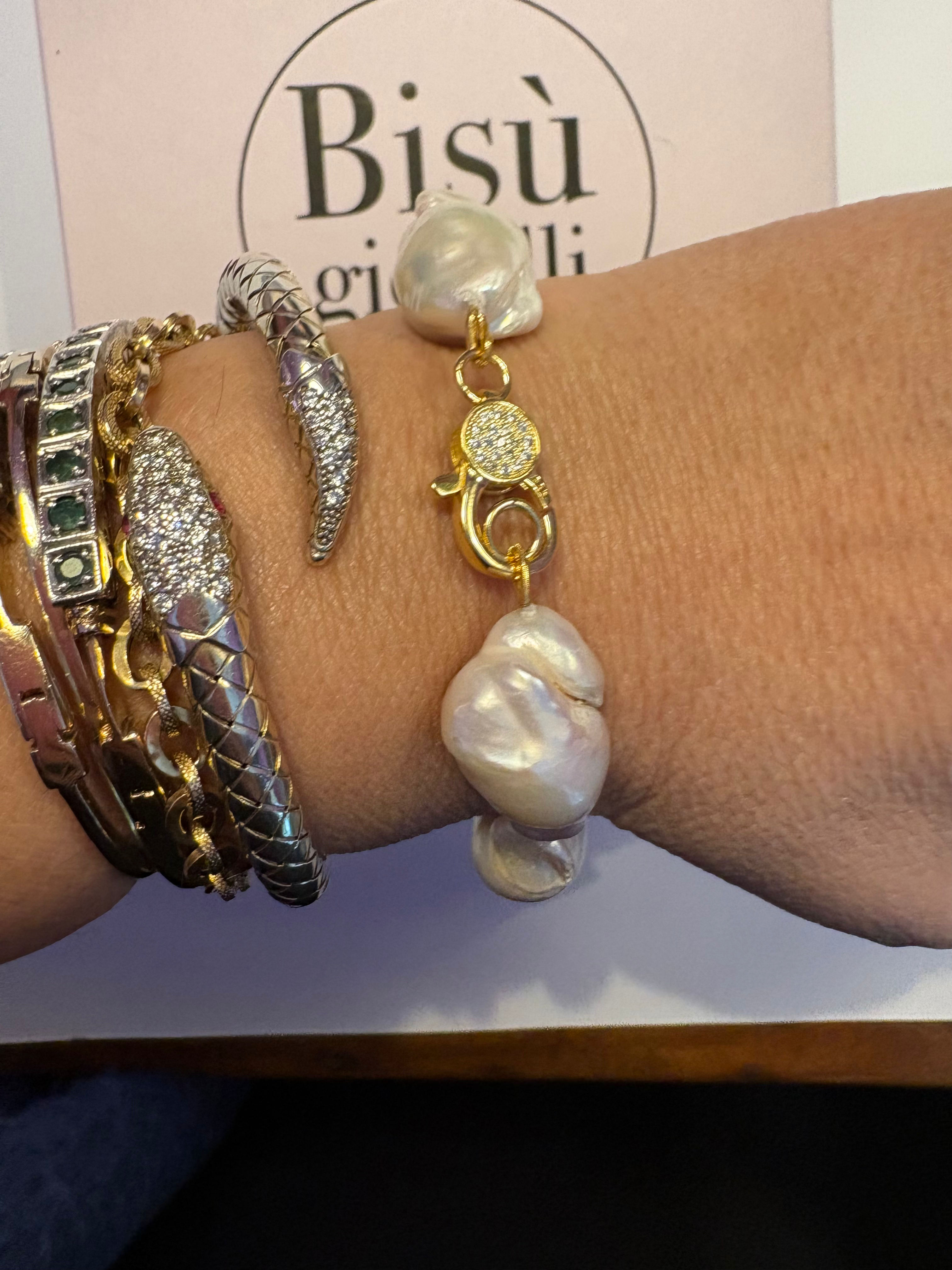 Bracciale Madeleine -  grandi perle barocche chiusura gioiello oro giallo