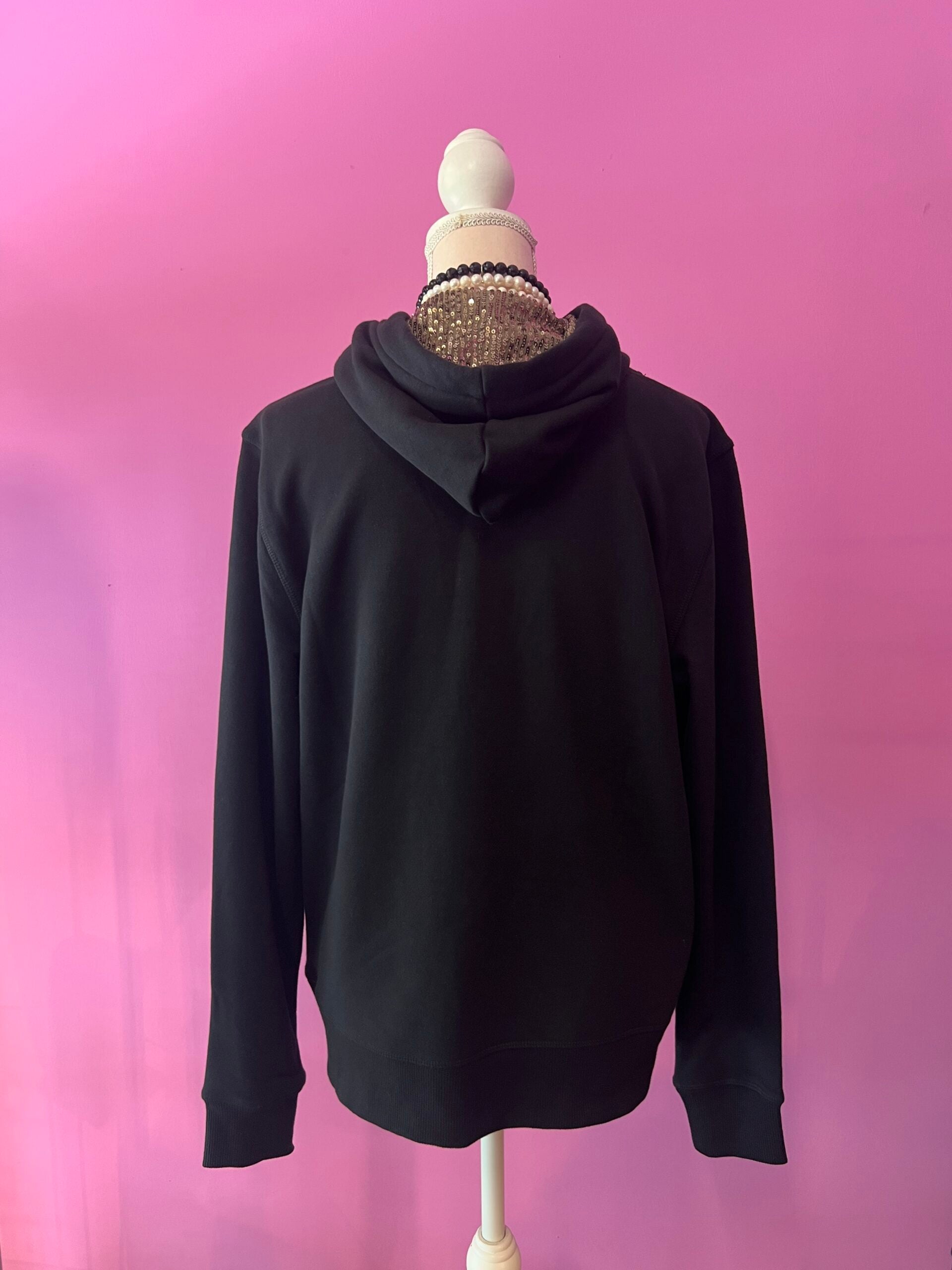 Felpa Gioiello : Felpa nera Oversize con Ricami in Paillettes e Cristalli – Lusso Couture