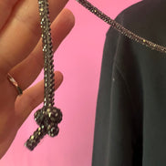 Felpa Gioiello : Felpa nera Oversize con Ricami in Paillettes e Cristalli – Lusso Couture
