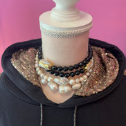 Felpa Gioiello : Felpa nera-oro Oversize con Ricami in Paillettes e Cristalli – Lusso Couture