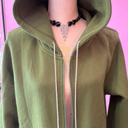 Felpa lunga Gioiello : cappottino Oversize verde con Ricami in Paillettes e Cristalli – Lusso Couture