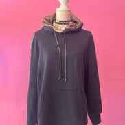 Felpa Gioiello : Felpa nera-oro Oversize con Ricami in Paillettes e Cristalli – Lusso Couture