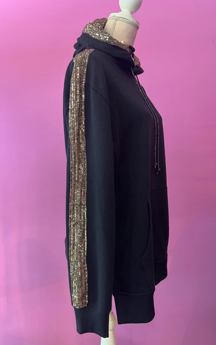 Felpa Gioiello : Felpa nera-oro Oversize con Ricami in Paillettes e Cristalli – Lusso Couture