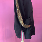Felpa Gioiello : Felpa nera-oro Oversize con Ricami in Paillettes e Cristalli – Lusso Couture