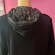 Felpa Gioiello : Felpa nera Oversize con Ricami in Paillettes e Cristalli – Lusso Couture