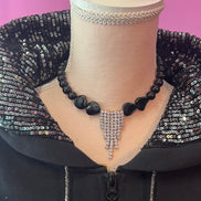 Felpa Gioiello : Felpa nera Oversize con Ricami in Paillettes e Cristalli – Lusso Couture