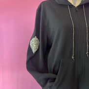 Felpa Gioiello : Felpa nera Oversize con Ricami in Paillettes e Cristalli – Lusso Couture