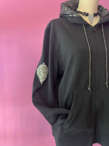 Felpa Gioiello : Felpa nera Oversize con Ricami in Paillettes e Cristalli – Lusso Couture
