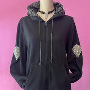 Felpa Gioiello : Felpa nera Oversize con Ricami in Paillettes e Cristalli – Lusso Couture