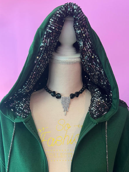 Felpa Gioiello : Felpa verde Oversize con Ricami in Paillettes e Cristalli – Lusso Couture