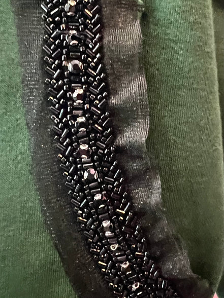 Felpa Gioiello : Felpa verde Oversize con Ricami in Paillettes e Cristalli – Lusso Couture