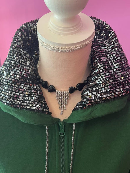 Felpa Gioiello : Felpa verde Oversize con Ricami in Paillettes e Cristalli – Lusso Couture