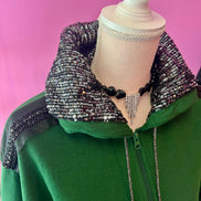 Felpa Gioiello : Felpa verde Oversize con Ricami in Paillettes e Cristalli – Lusso Couture