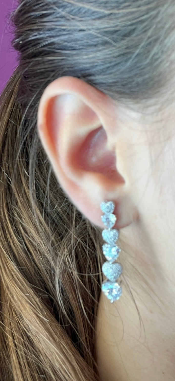 Orecchini cuori argento con zirconi
