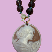 Collezione Cammei - Collana quarzo fumé e cammeo Dama
