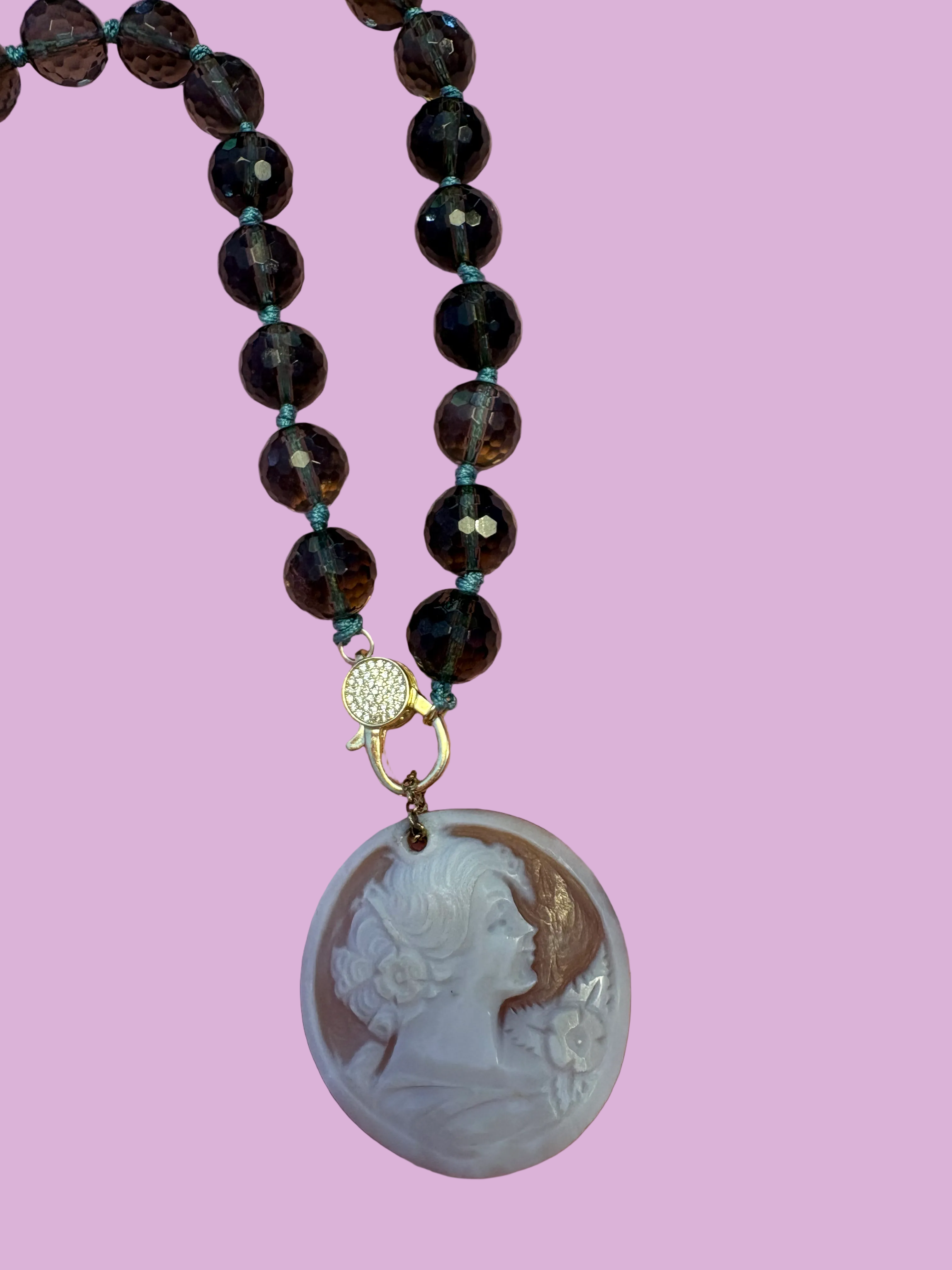 Collezione Cammei - Collana quarzo fumé e cammeo Dama
