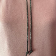 Felpa Gioiello : Felpa rosa Oversize con Ricami in Paillettes e Cristalli – Lusso Couture