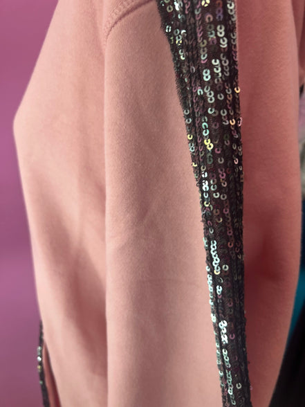 Felpa Gioiello : Felpa rosa Oversize con Ricami in Paillettes e Cristalli – Lusso Couture