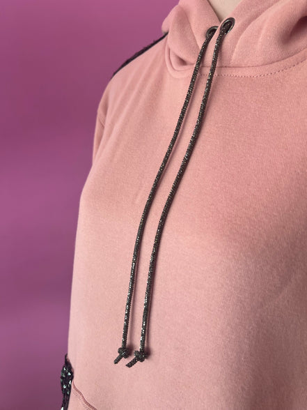 Felpa Gioiello : Felpa rosa Oversize con Ricami in Paillettes e Cristalli – Lusso Couture