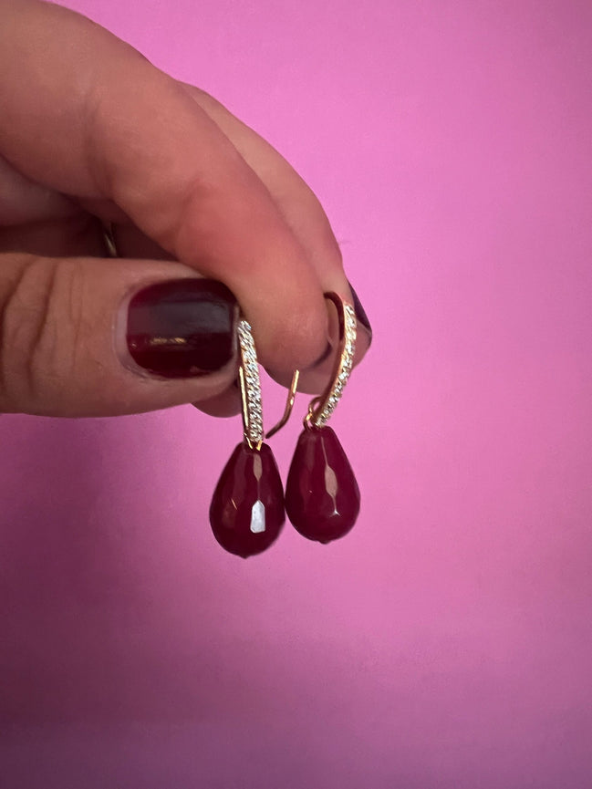 Orecchini goccia giada ruby e argento 925