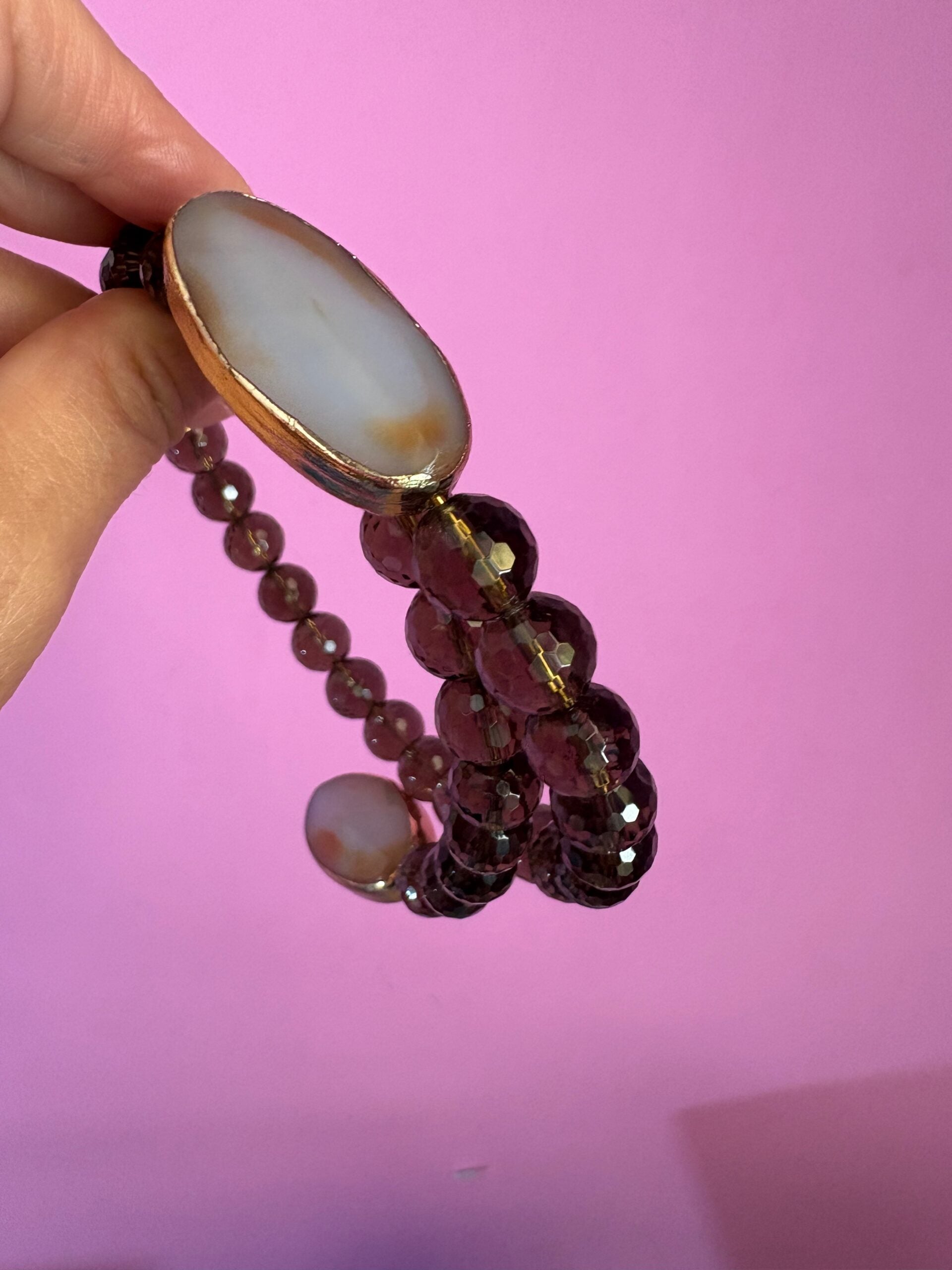 INCANTEVOLE -  Chocker flessibile contrarié  topazio fumé (cm1,2) sfaccettato con terminali ovali lunghi agata