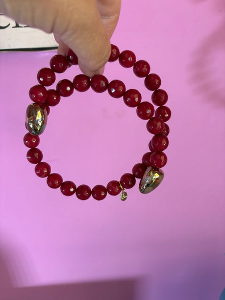 INCANTEVOLE -  Chocker flessibile contrarié  giada ruby sfaccettata con  terminali dorati Agata