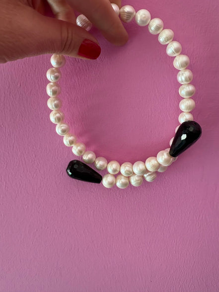 INCANTEVOLE -  Chocker  contrarié perle coltivate  con 2 gocce onice