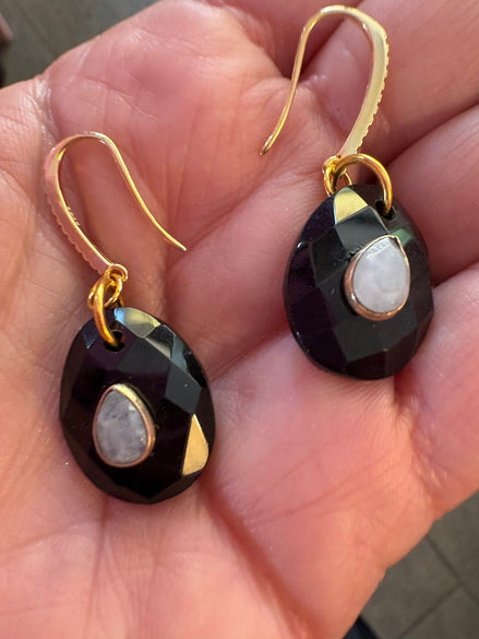 Orecchini  Collezione JAIPUR- onice e labradorite incastonata