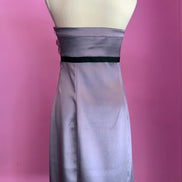 Jane Austen - Abito Bustier in raso lilla con decorazione ricamo