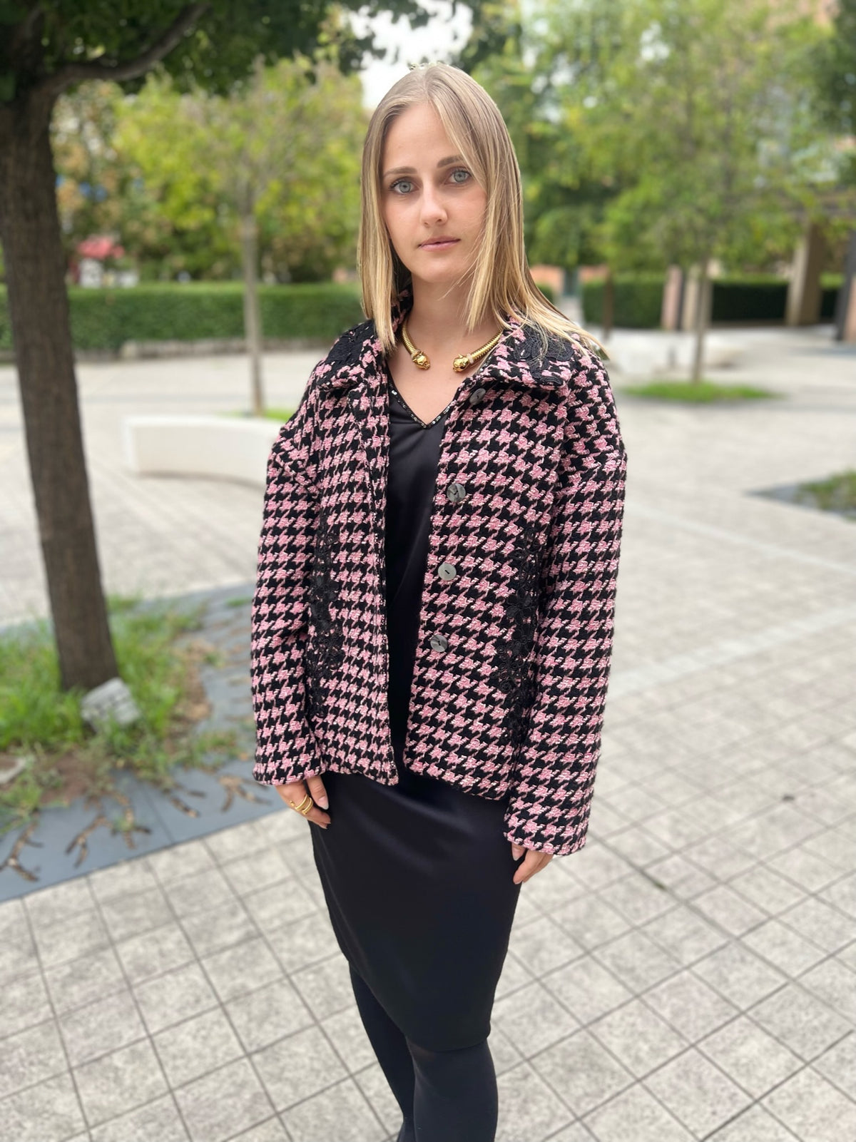 Céline - Jäckchen mit Godets in Rosa-Schwarz-Hahnentritt