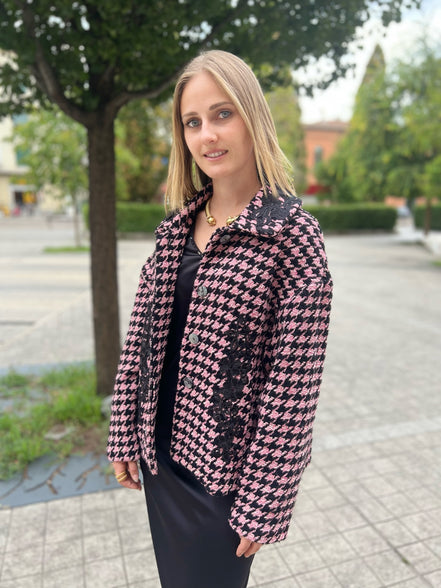 Céline - Jäckchen mit Godets in Rosa-Schwarz-Hahnentritt