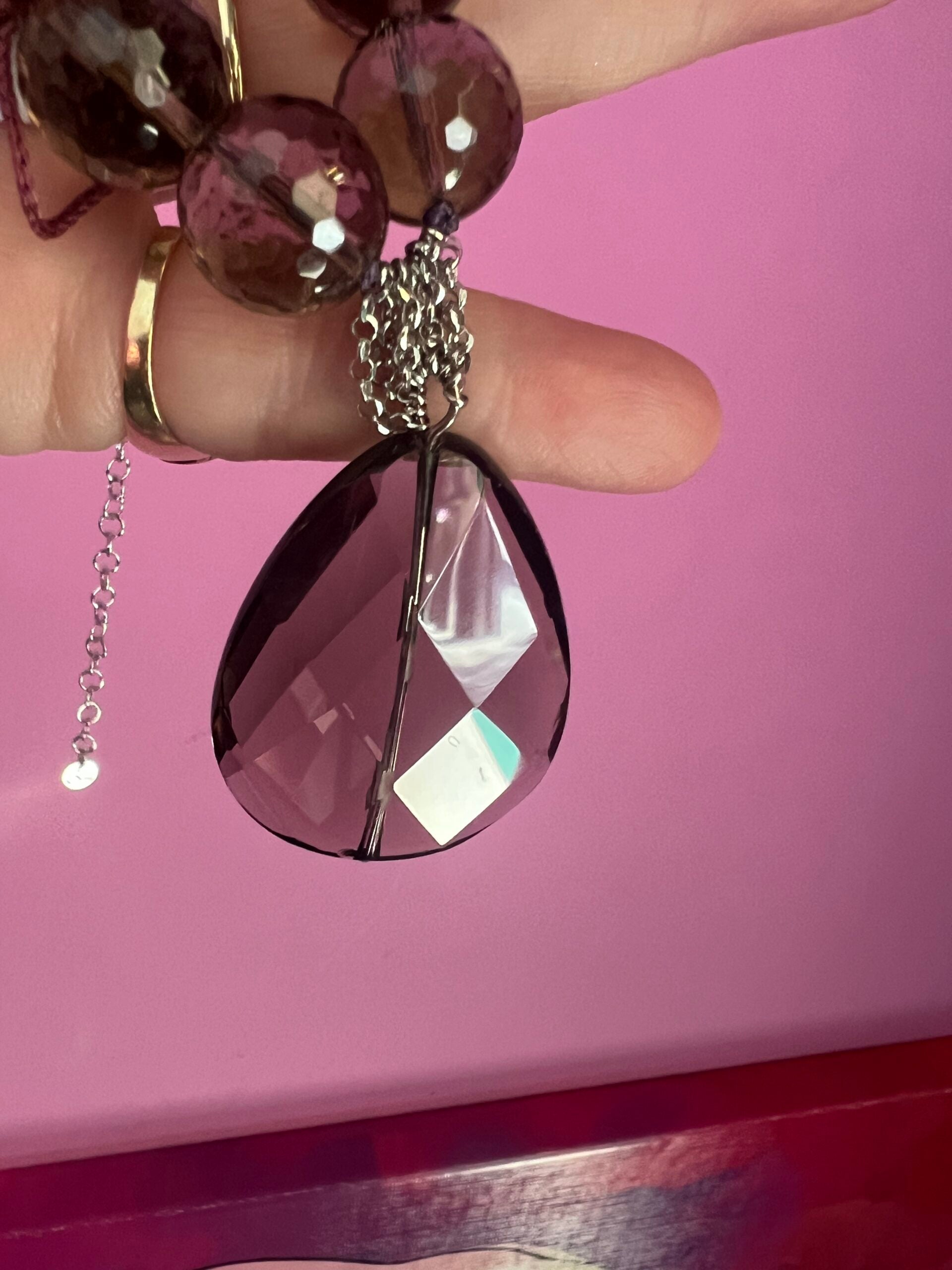 Collana con topazio fumè e pendente