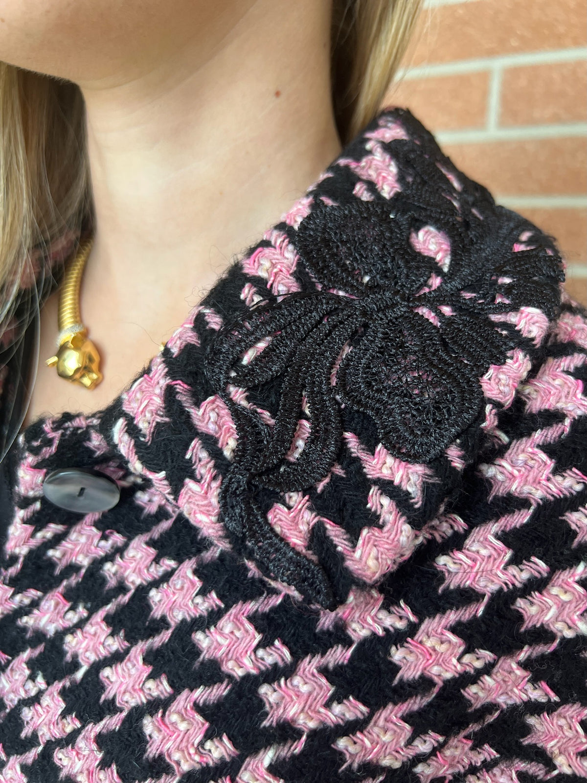 Céline - Jäckchen mit Godets in Rosa-Schwarz-Hahnentritt