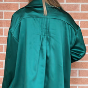 Céline - Giacchino godet in raso verde smeraldo con interno in raso rosa